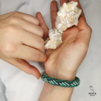 Braslet Dykhaniye vesny iz bisera. Sovabijoux Авторские украшения ручной работы Автор: Екатерина Мельниченко г. Санкт-Петербург Магазин: https://marketcraft.ru/Sovabijoux
