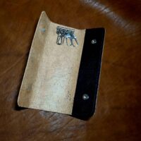 "Housekeeper Smol" Chernyshev`A WORKSHOP Изделия из кожи ручной работы, сделано с душой Автор: Чернышёв Андрей, г. Смоленск Магазин: https://marketcraft.ru/Chernyshev`A